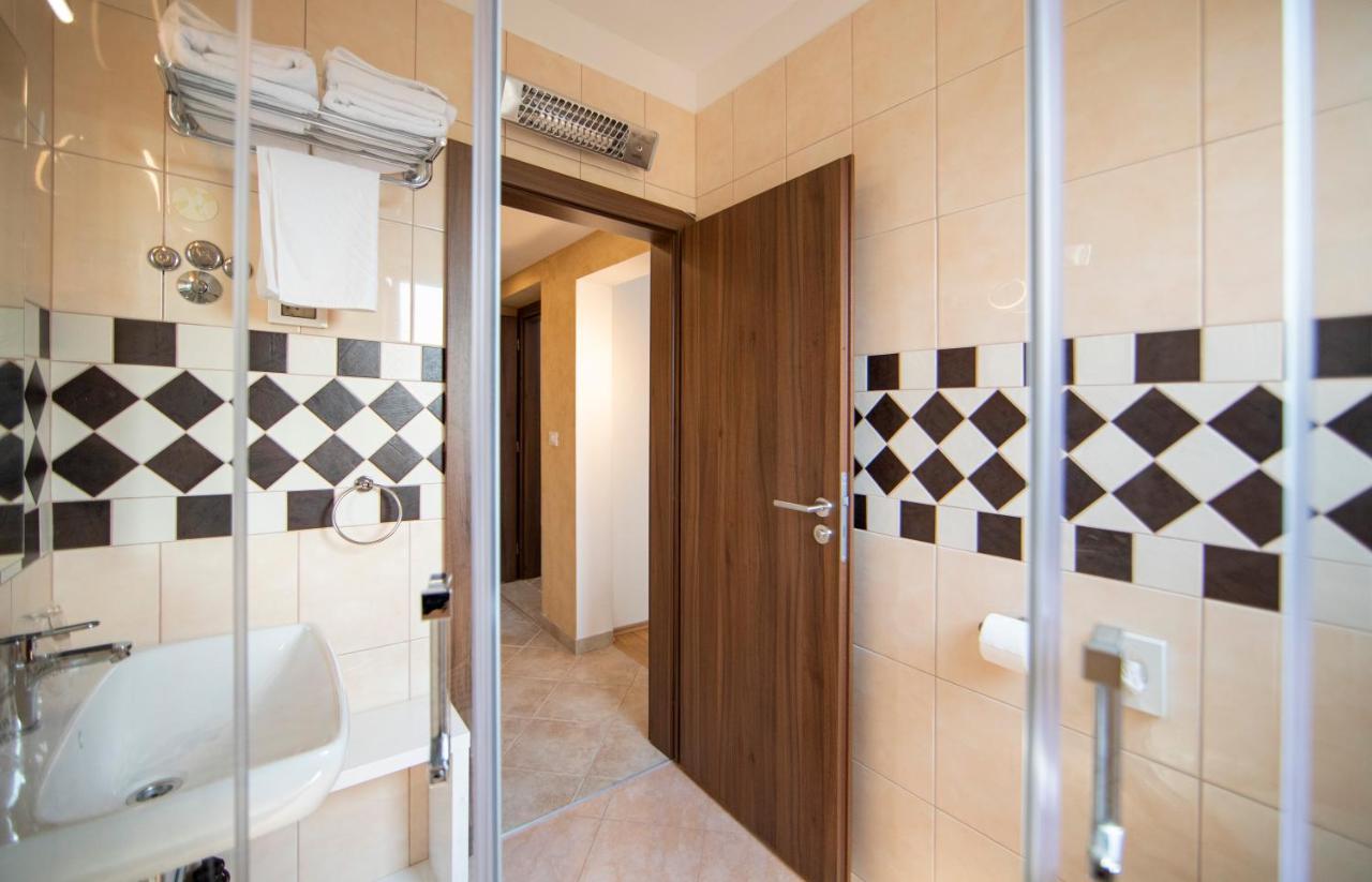Hotel Natura Vilanija Zewnętrze zdjęcie