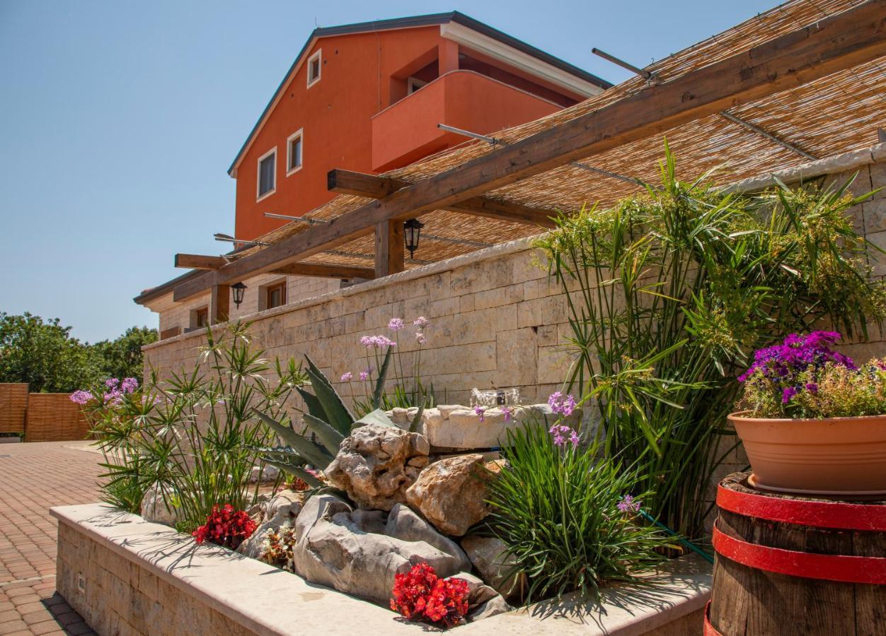 Hotel Natura Vilanija Zewnętrze zdjęcie