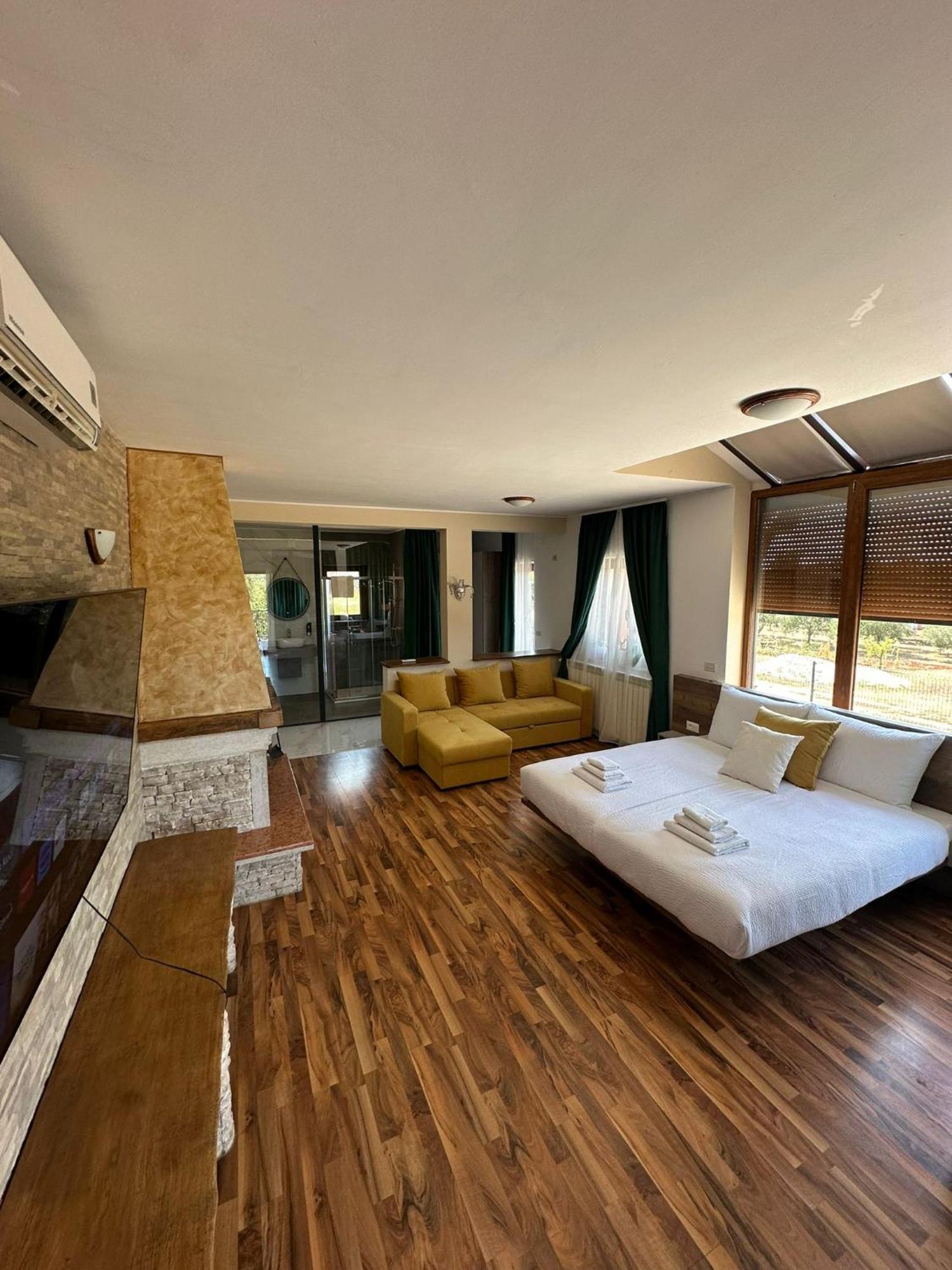 Hotel Natura Vilanija Zewnętrze zdjęcie