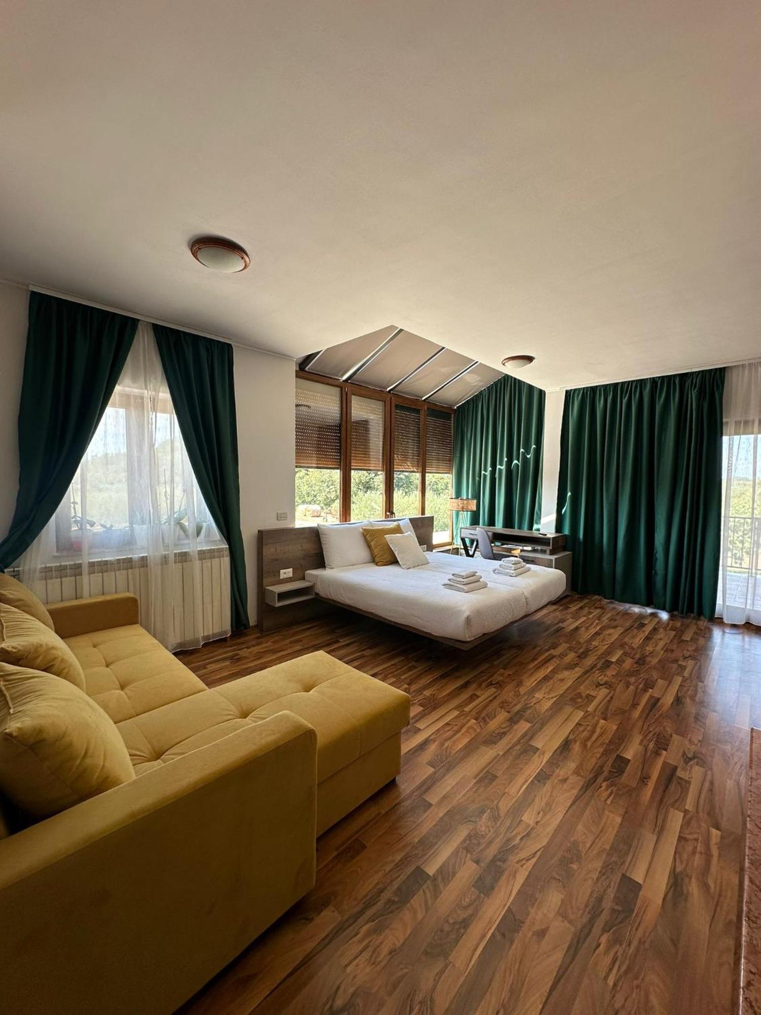 Hotel Natura Vilanija Zewnętrze zdjęcie