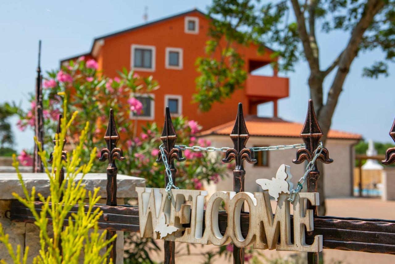 Hotel Natura Vilanija Zewnętrze zdjęcie